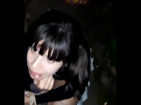 ❤️ 거리에서 사탕과 교환으로 부어오른 페니스 ️❌ 고급 섹스 ko.sex-porntube.ru에서 ❌❤